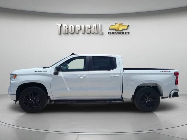 New 2026 Summit White Chevrolet RST image 2