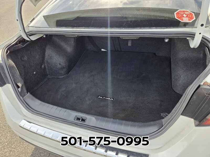 Used 2021 Pearl White NISSAN 2.5 SR SEDAN image 15