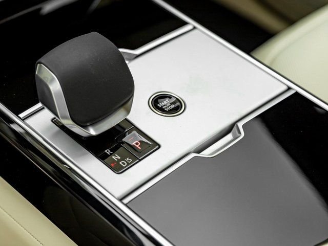 New 2026 Fuji White Land Rover SE image 19