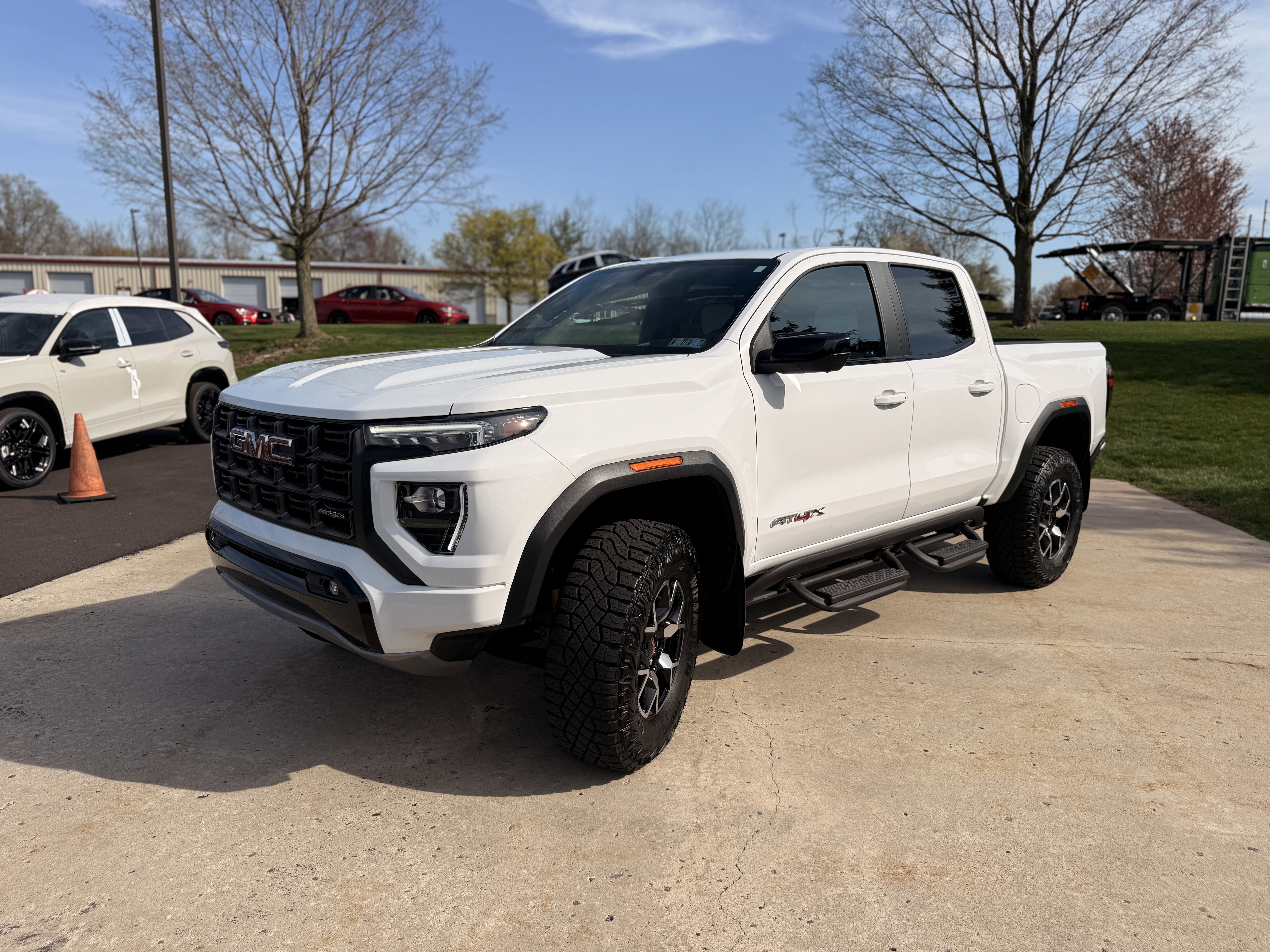 Used 2024 Summit White GMC 4WD AT4X image 10