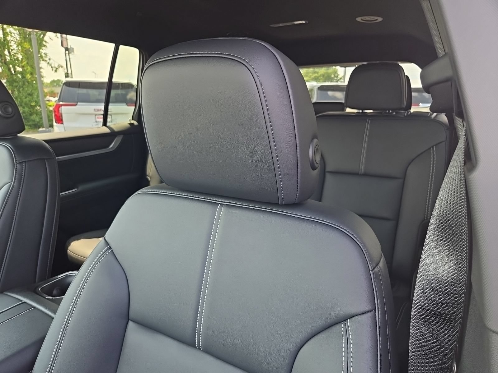 2026 GMC Acadia Elevation - Photo 20