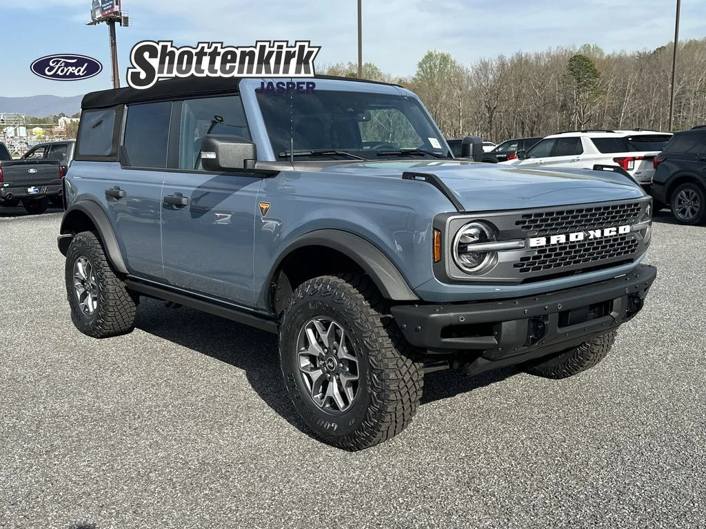 2025 Ford Bronco 4-Door Badlands