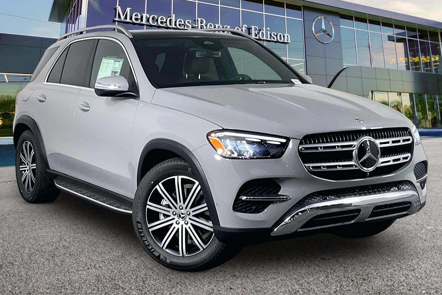 New 2026 MANUFAKTUR Alpine Grey Mercedes-Benz GLE 350 image 14