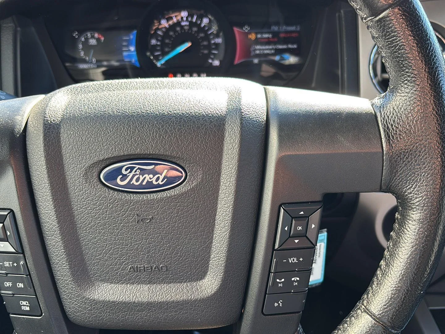 Certified Used 2017 Magnetic Ford XLT image 19