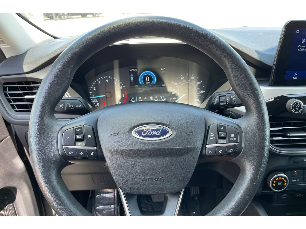 Used 2022 ICONIC SILVER Ford SE image 34