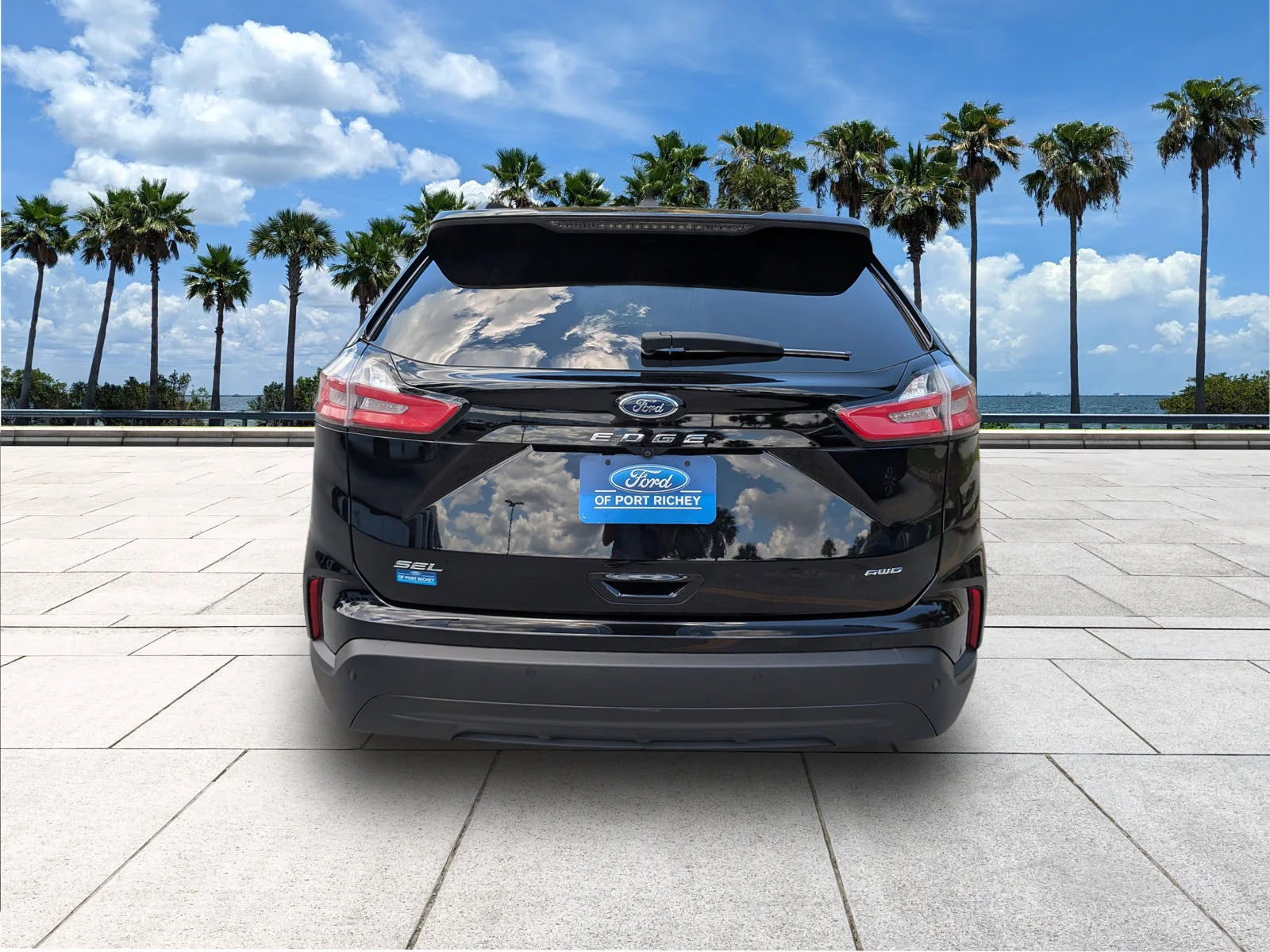 Used 2024 Agate Black Metallic Ford SEL image 7
