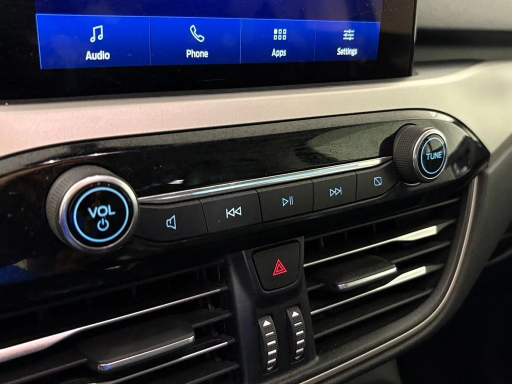 Used 2022 Blue Metallic Ford SEL image 27