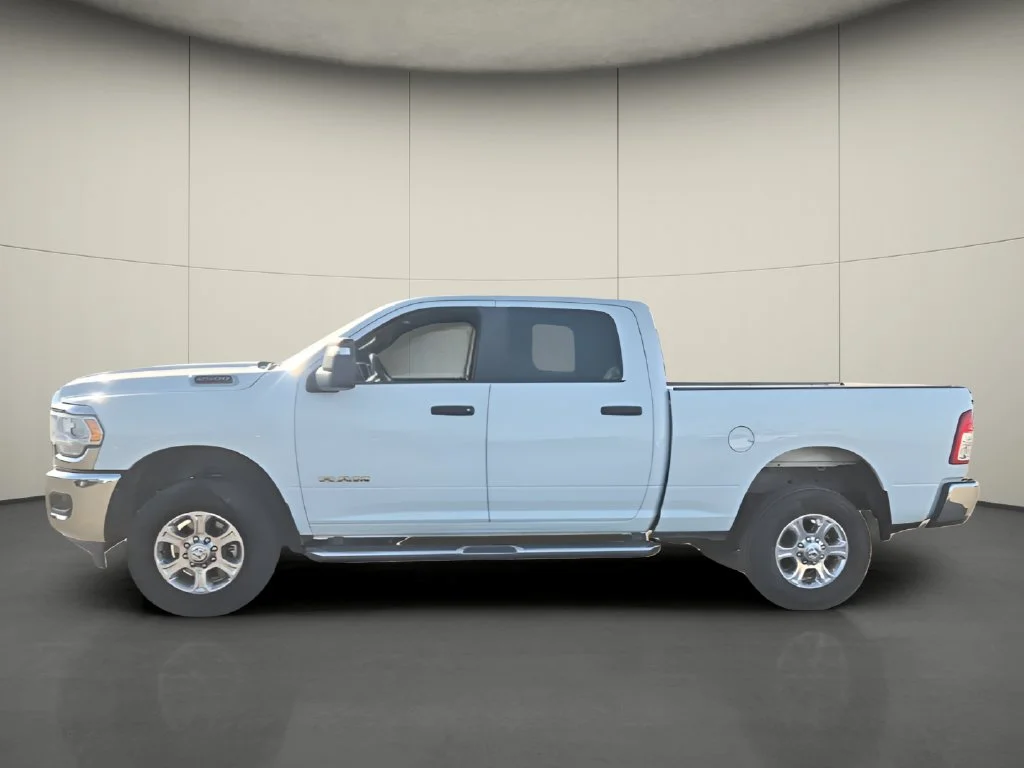 Used 2024 White Ram Big Horn image 4
