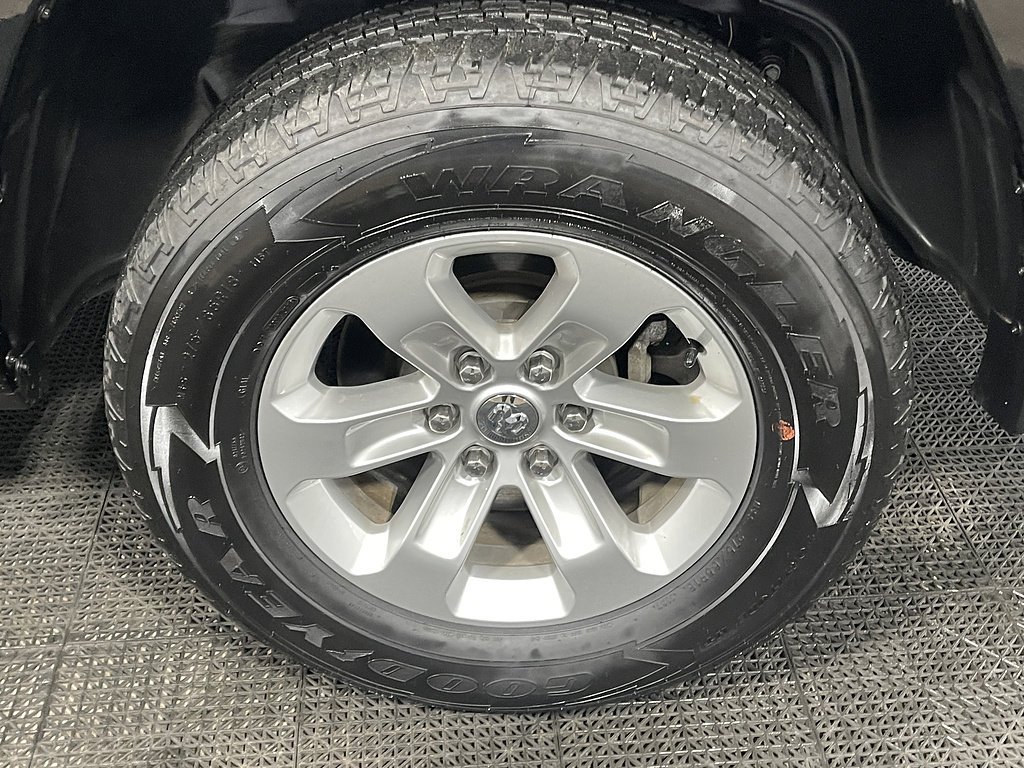 2024 RAM Ram 1500 Pickup Laramie - Photo 13