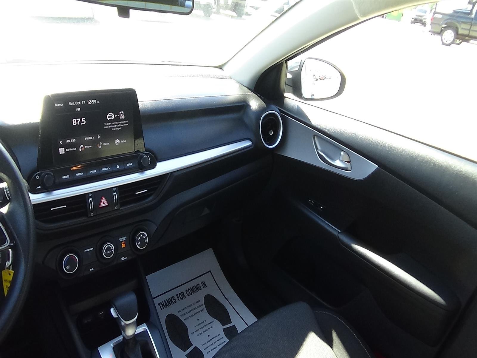 Used 2024 Gravity Gray (kdg) Kia LXS image 14