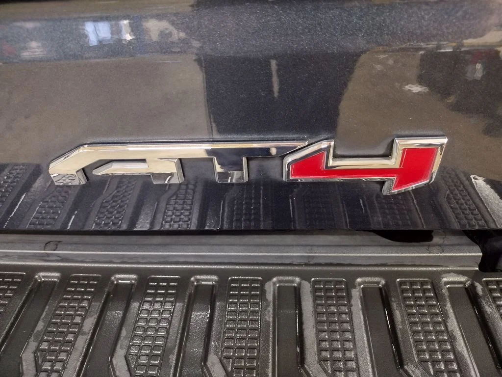 Used 2021 Blue GMC AT4 image 19