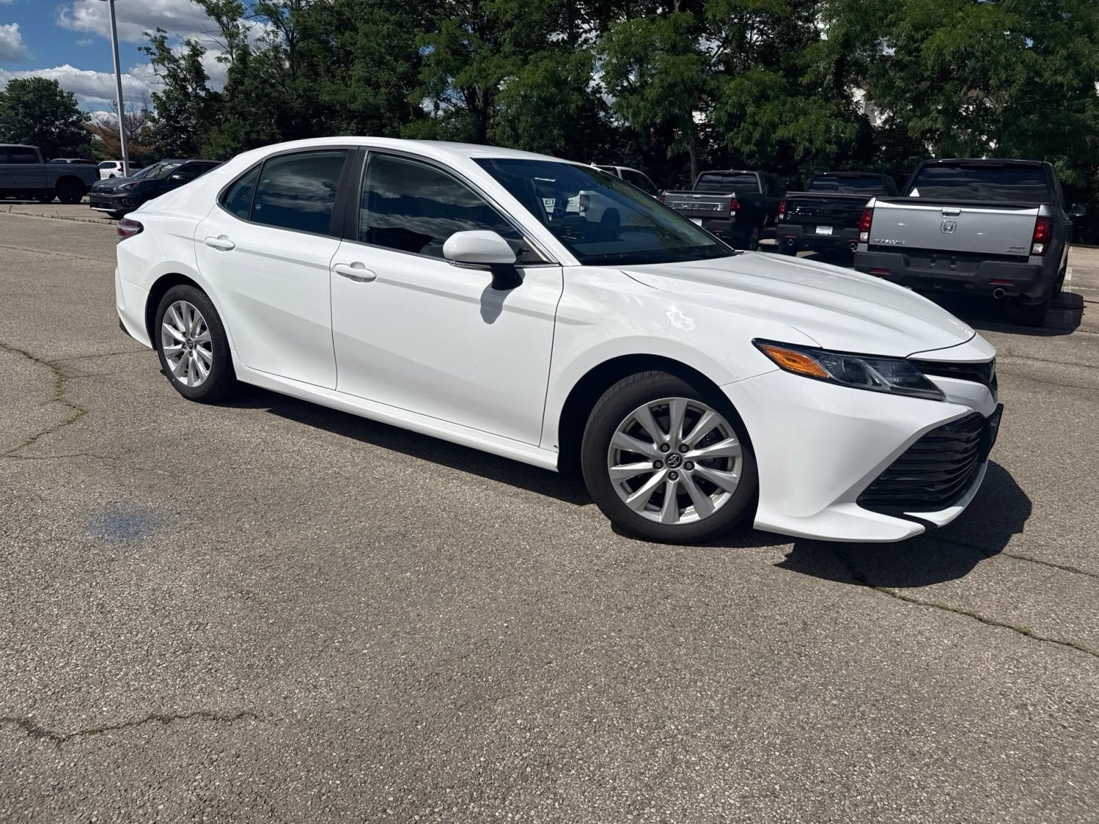 Used 2020 Super White Toyota LE image 25