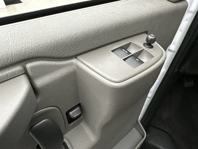 2025 Chevrolet Express Passenger LT - Photo 22