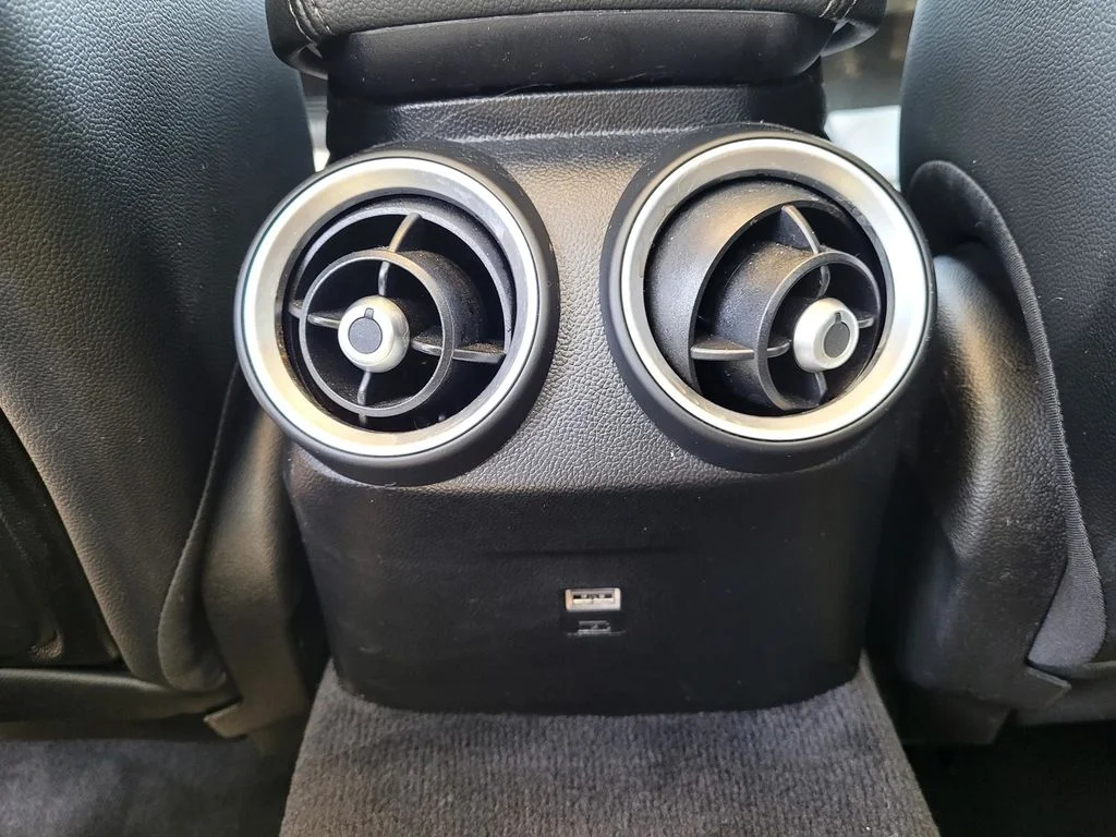 Used 2021 White Alfa Romeo  image 14