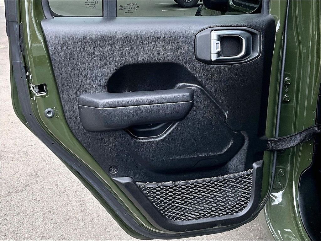 Used 2022 Green Jeep Sport image 23