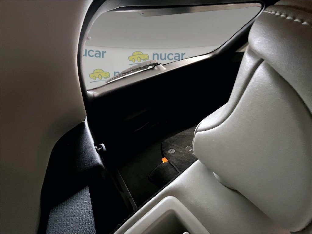 Used 2023 Gray Kia Wind image 17