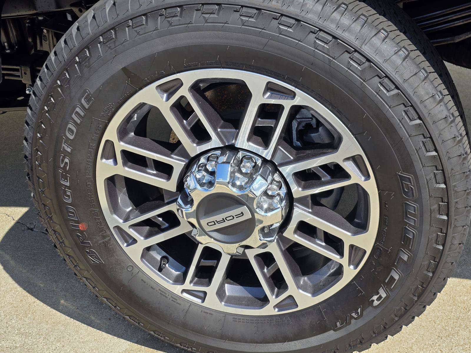 New 2026 Agate Black Metallic FORD F-350® Platinum® image 11