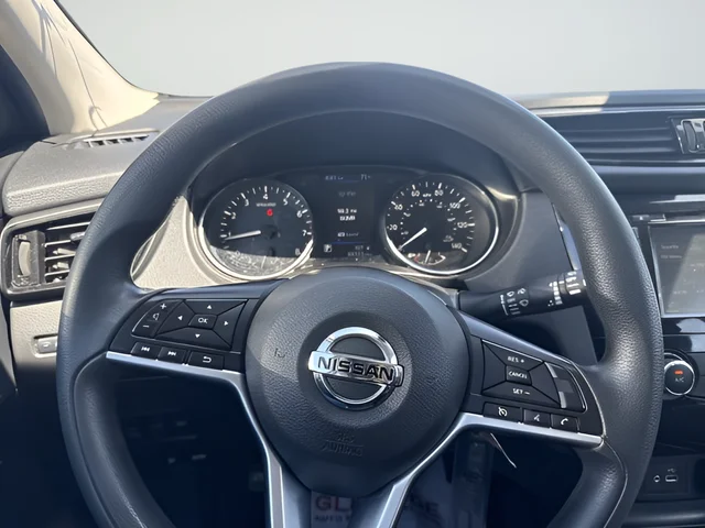 Used 2021 Black Nissan S image 13