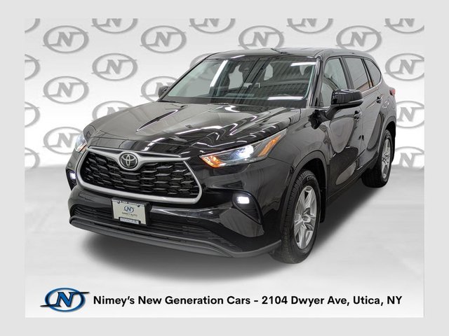 2023 Toyota Highlander LE