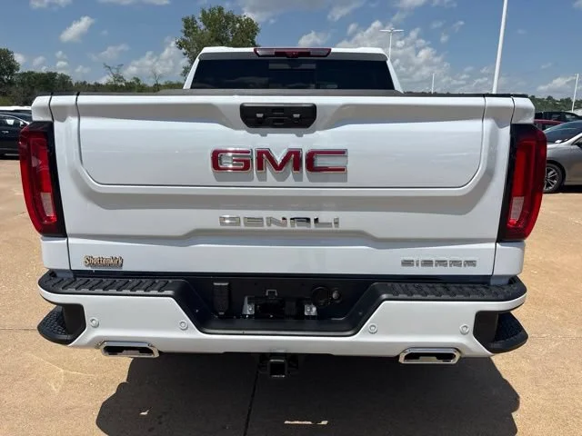 2026 GMC Sierra 1500 Denali - Photo 4