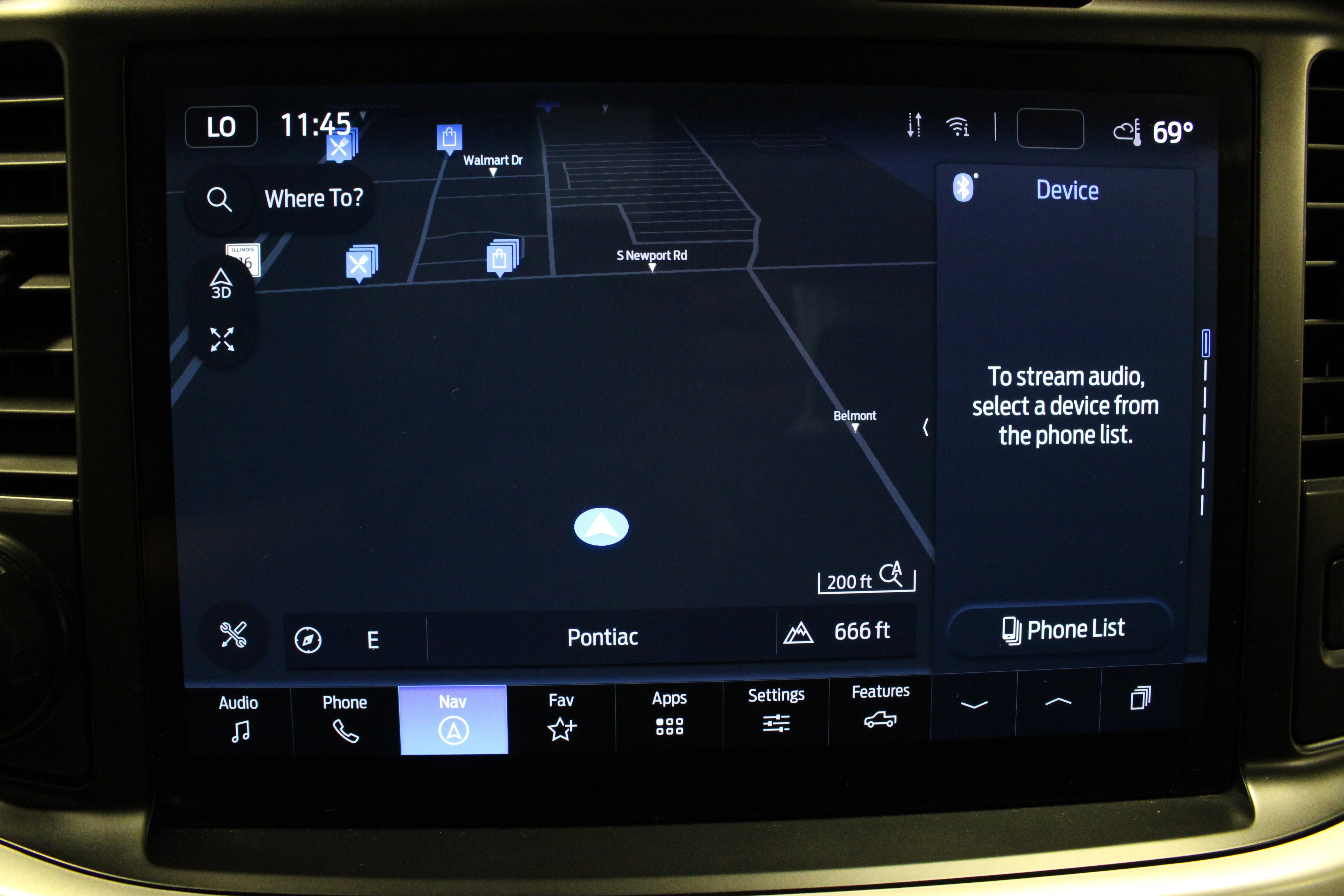 Used 2023 Oxford White Ford XLT image 27