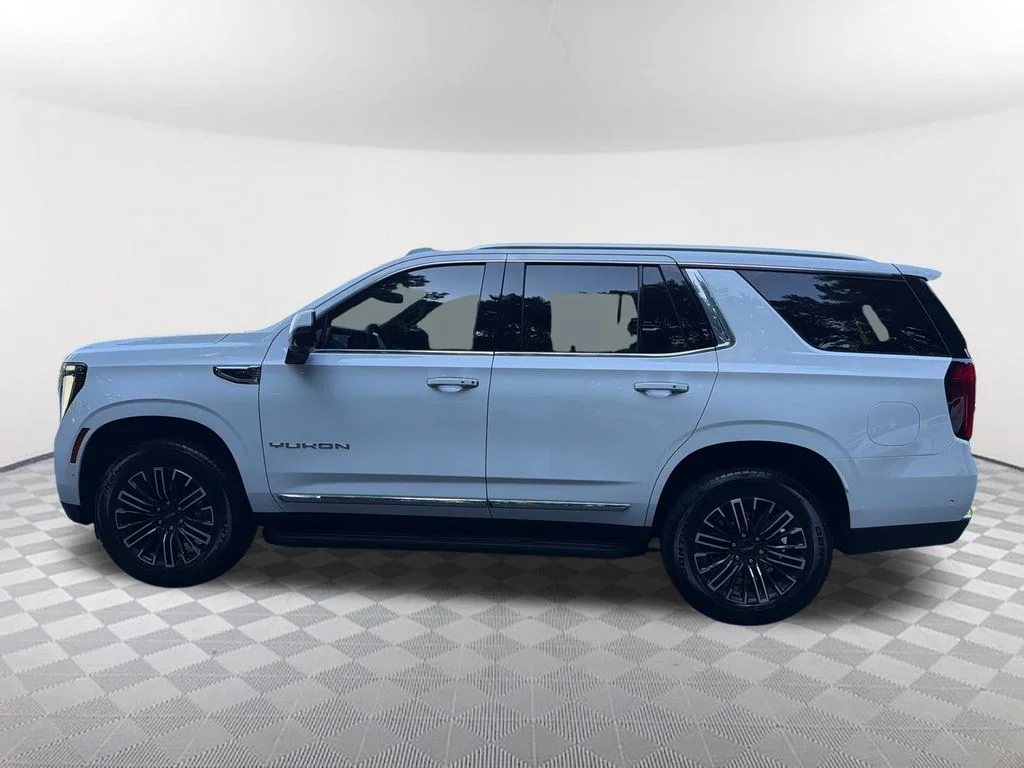 Used 2025 White GMC Elevation image 8