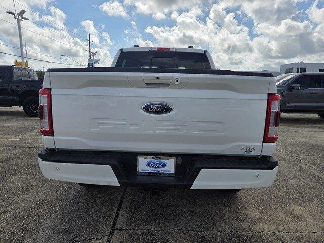 Used 2023 Star White Metallic Tri-Coat Ford LARIAT image 4