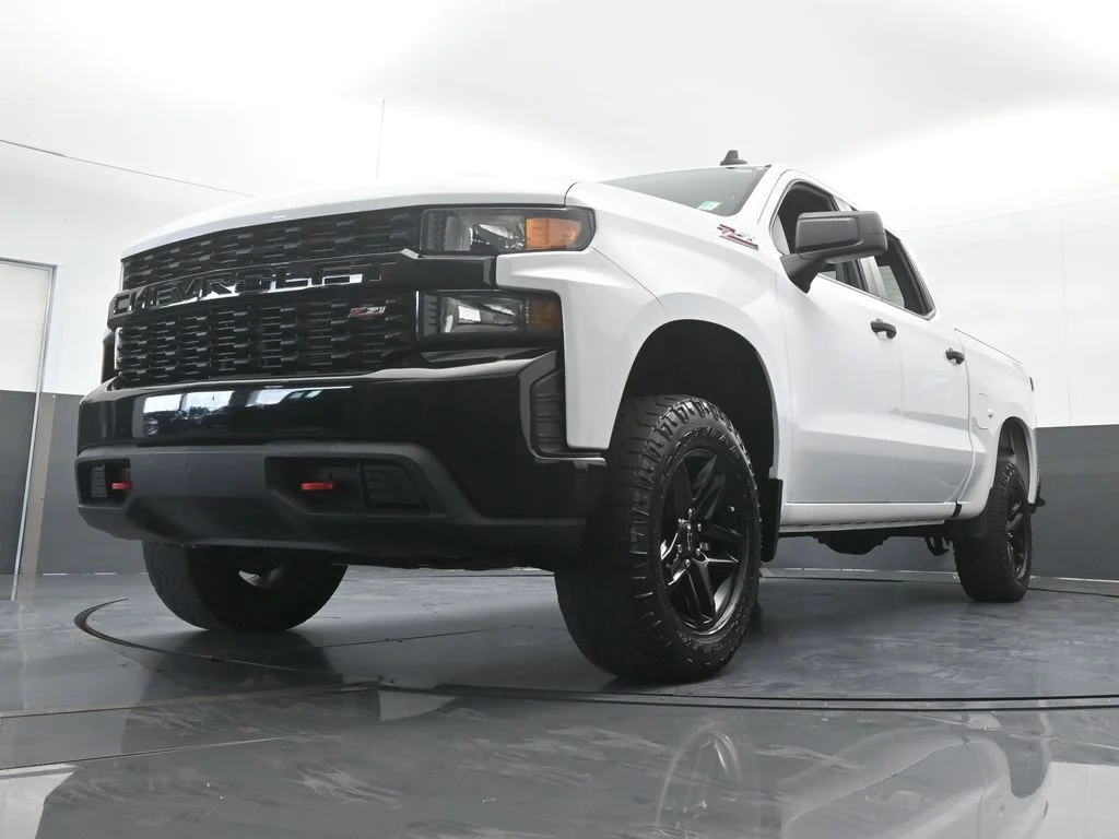 Used 2021 Summit White Chevrolet Custom Trail Boss image 58