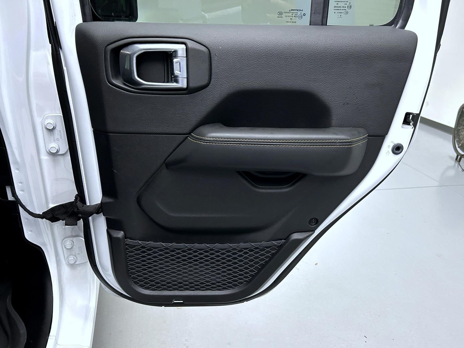 New 2026 Bright White Clearcoat Jeep Sahara image 17