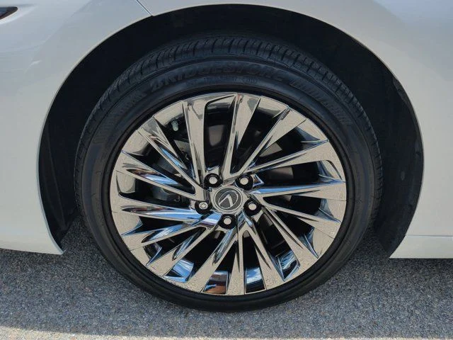 Used 2025 EMINENT WHITE PEARL Lexus 350 Ultra Luxury image 11