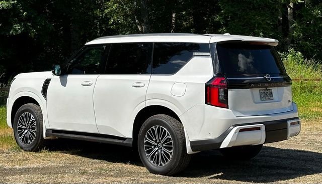 2025 Nissan Armada SL - Photo 7