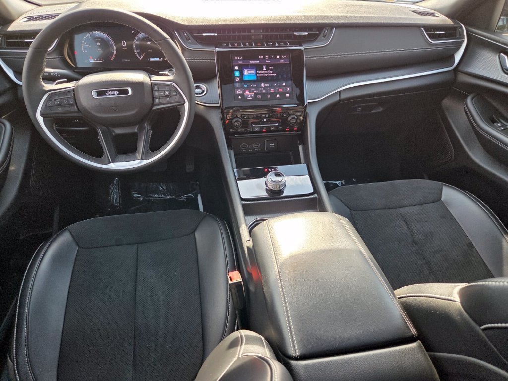2025 Jeep Grand Cherokee Altitude - Photo 11
