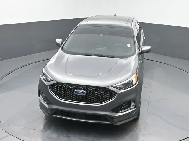 Used 2024 Gray Ford ST Line image 33