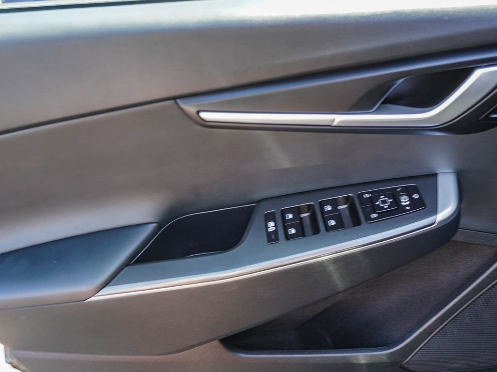 Used 2024 Gray Kia Light image 19