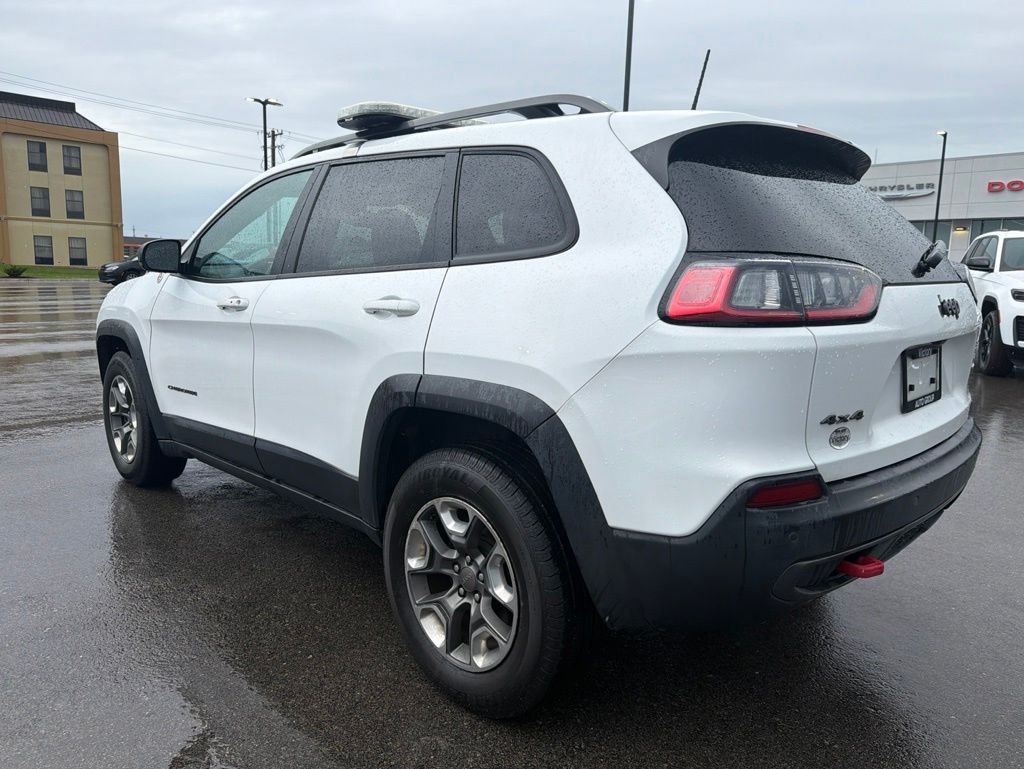 Certified Used 2019 White Jeep Trailhawk image 4