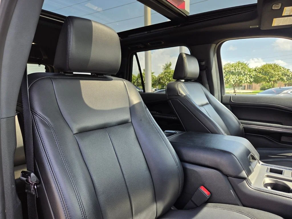 Used 2021 Blue Metallic Ford XLT image 32