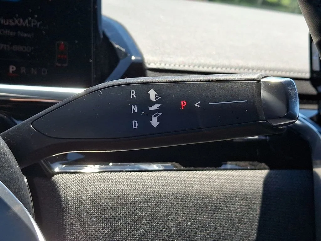 New 2026 Onyx Black GMC Elevation Extended Range image 7