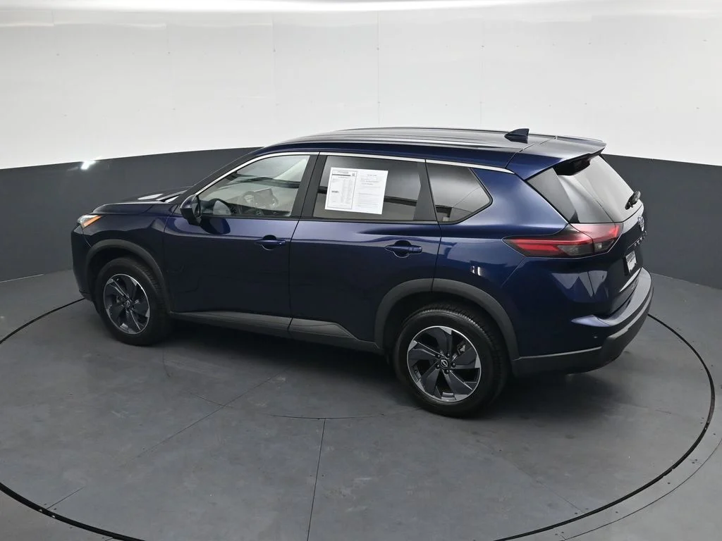 Used 2025 Blue Nissan SV image 39