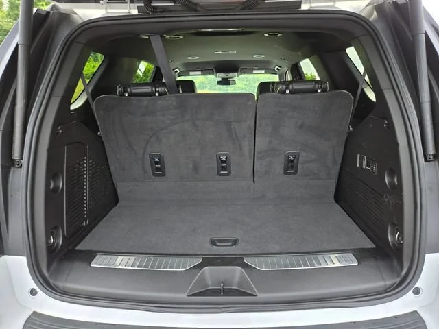 Used 2024 Summit White Chevrolet Premier image 17