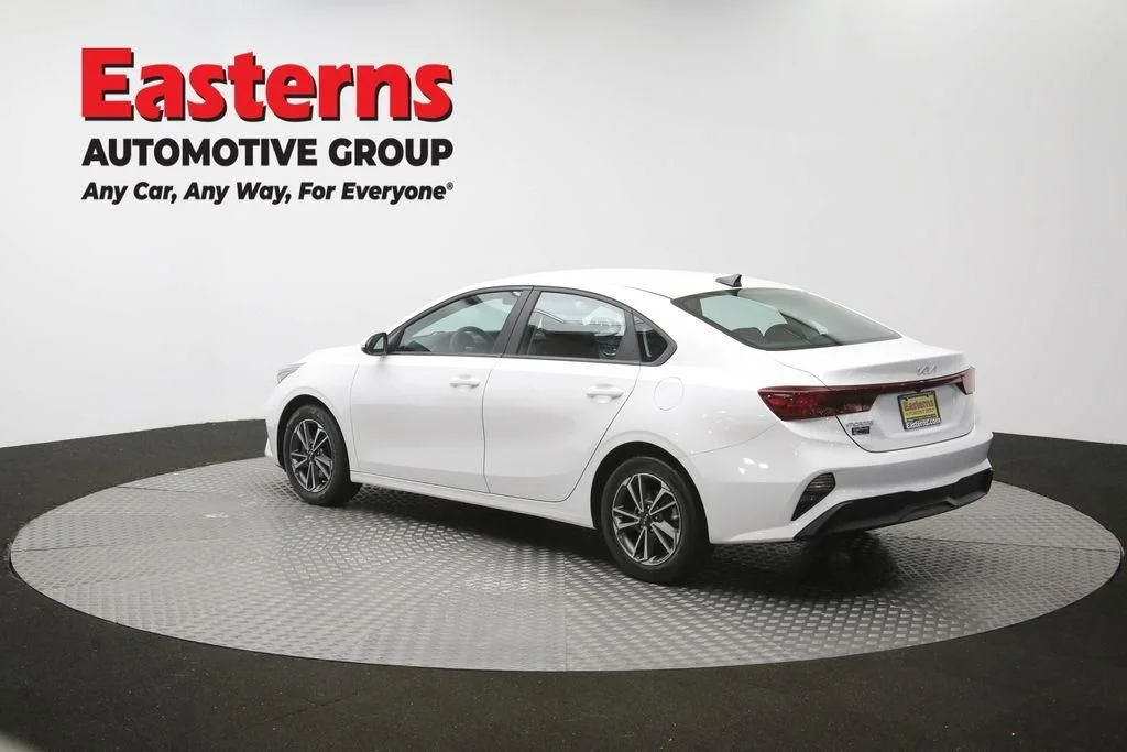 Used 2023 White Kia LXS image 64