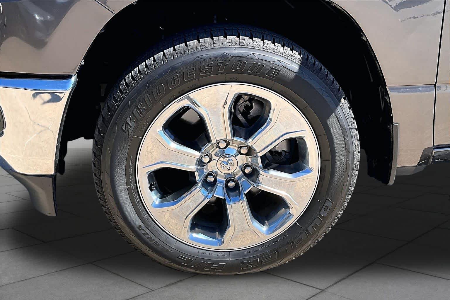 Used 2020 Granite Crystal Metallic Clearcoat Ram Big Horn image 8