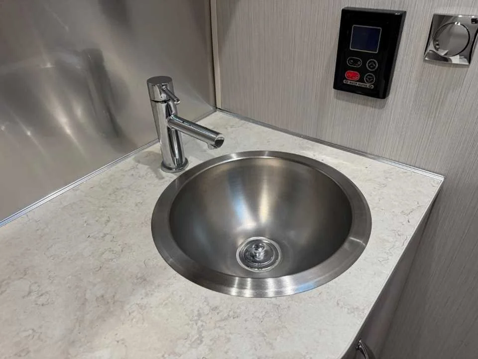 Used 2024 SILVER AIRSTREAM  image 37