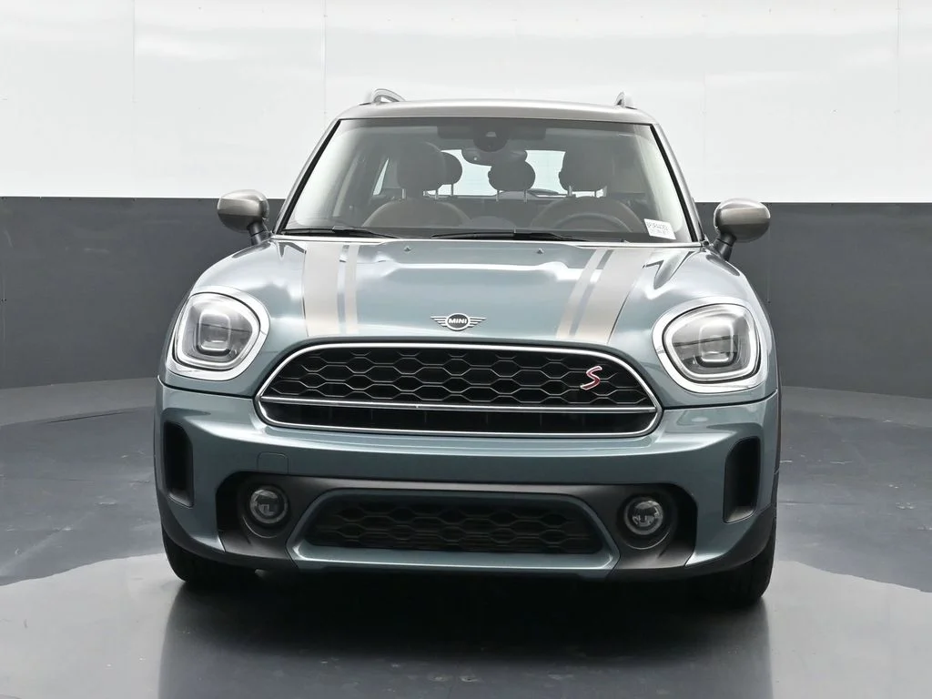 Used 2024 Green MINI Signature image 15