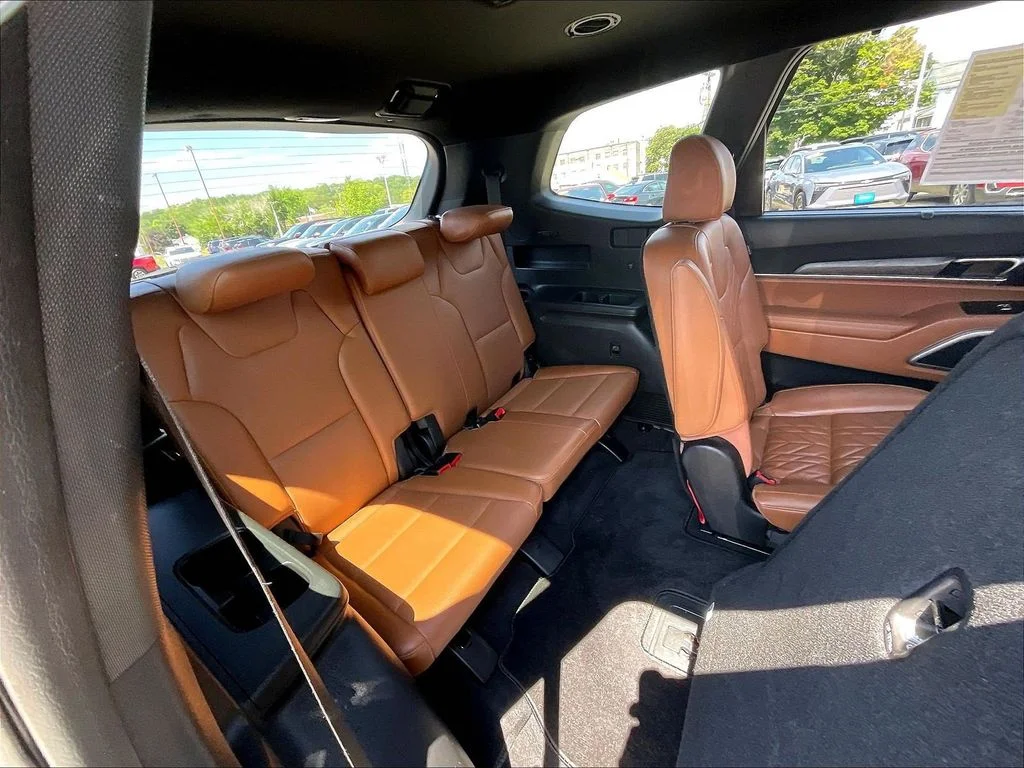Used 2024 Gray Kia EX X-Line image 17