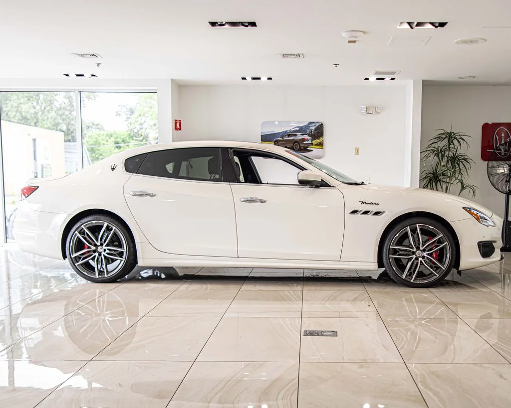 Used 2023 White Maserati Modena Q4 image 9
