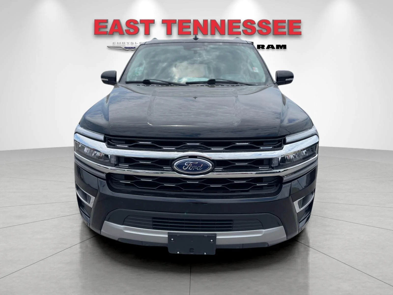 Used 2024 Black Ford Limited image 9