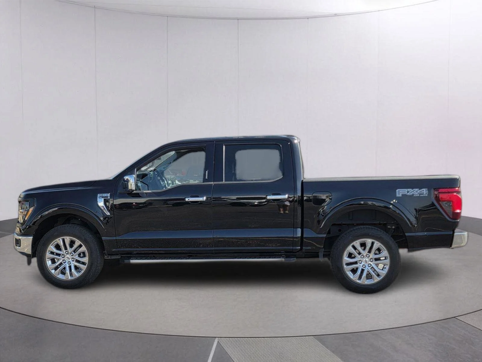 Used 2024 Agate Black Ford XLT image 8