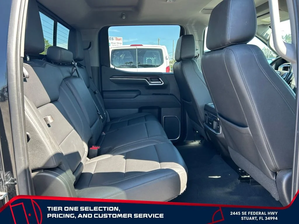 Used 2023 Onyx Black GMC SLT image 18