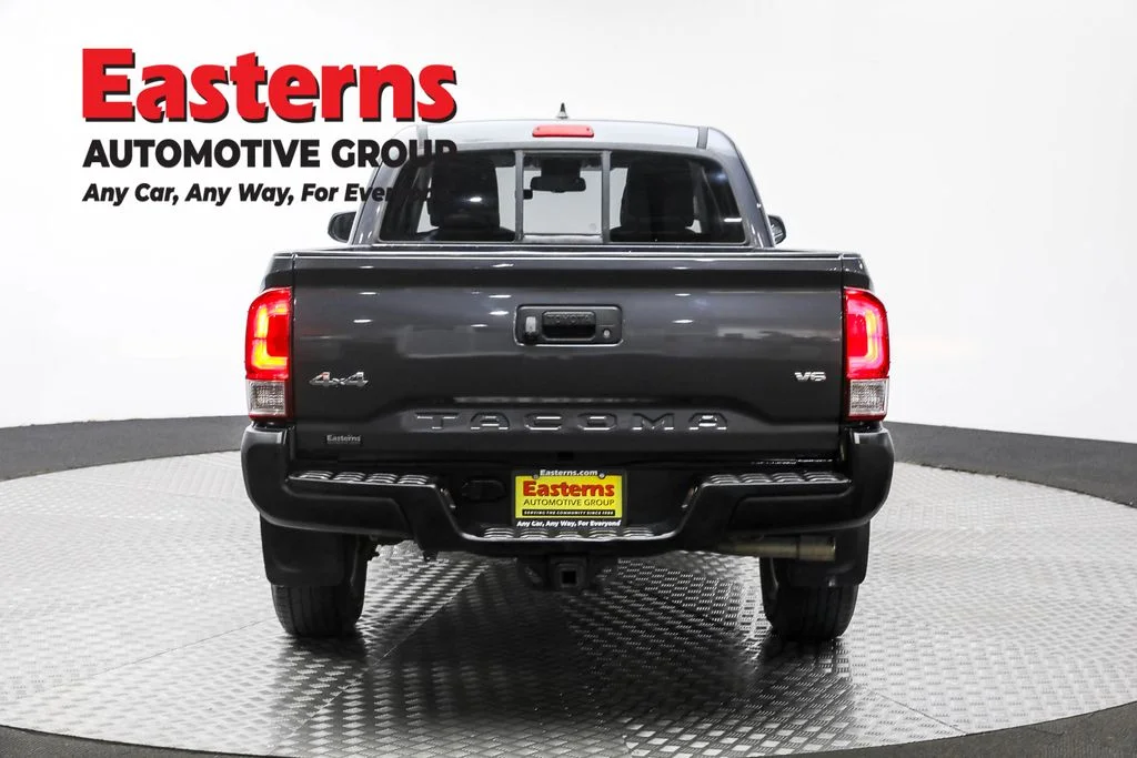 Used 2017 Gray Toyota SR5 image 6