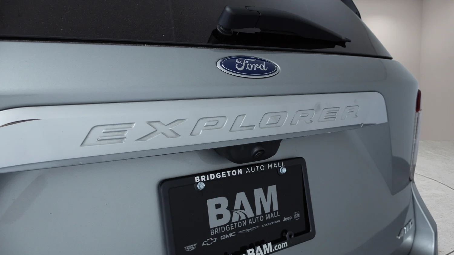 Used 2023 Silver Ford XLT image 29